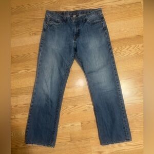 Lucky Brand Light Wash Blue Men’s Size 34x30 Inseam Straight Leg  Jeans